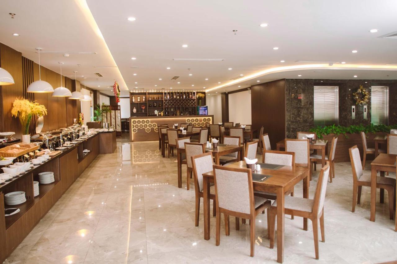 Hotel Reyna &