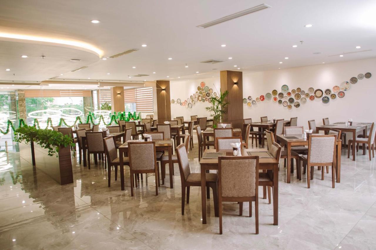 Hotel Reyna &