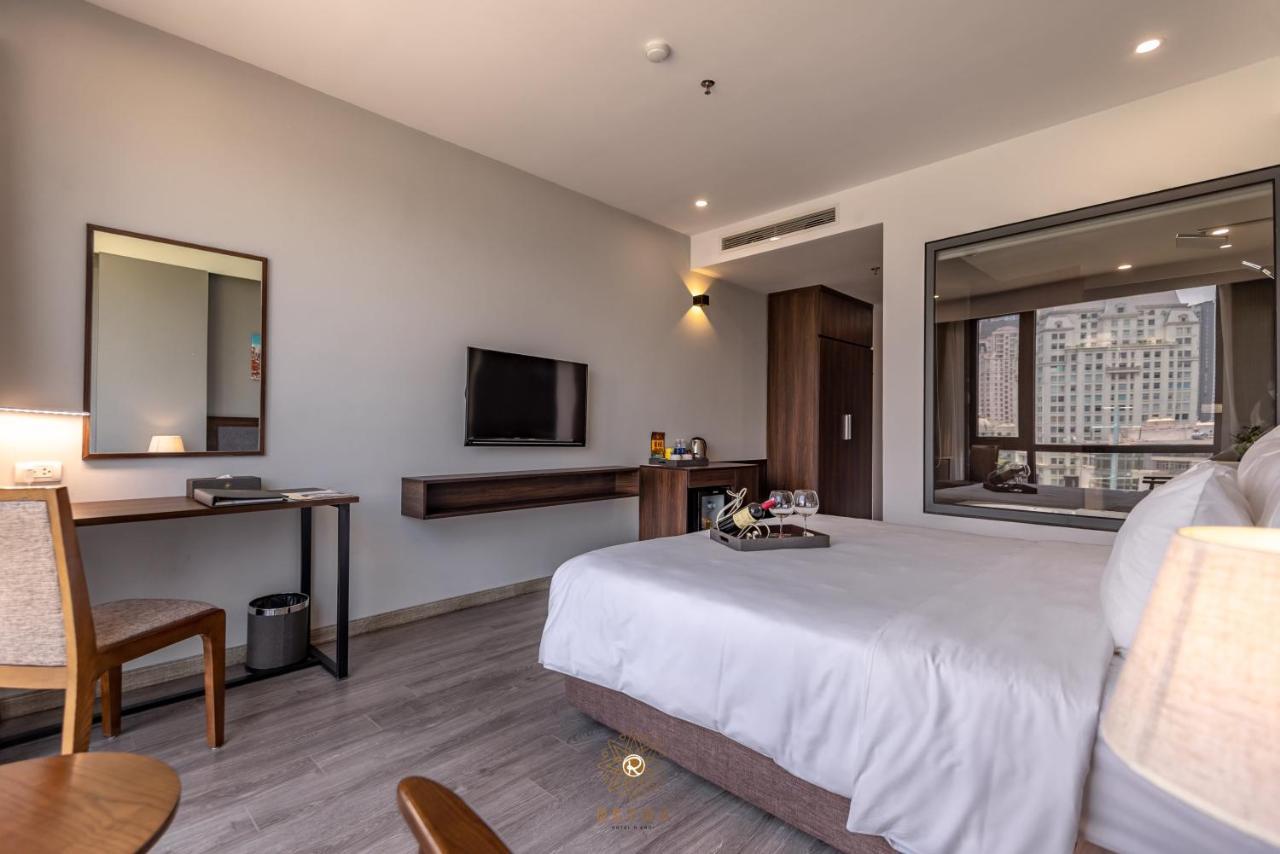 Hotel Reyna & 4*