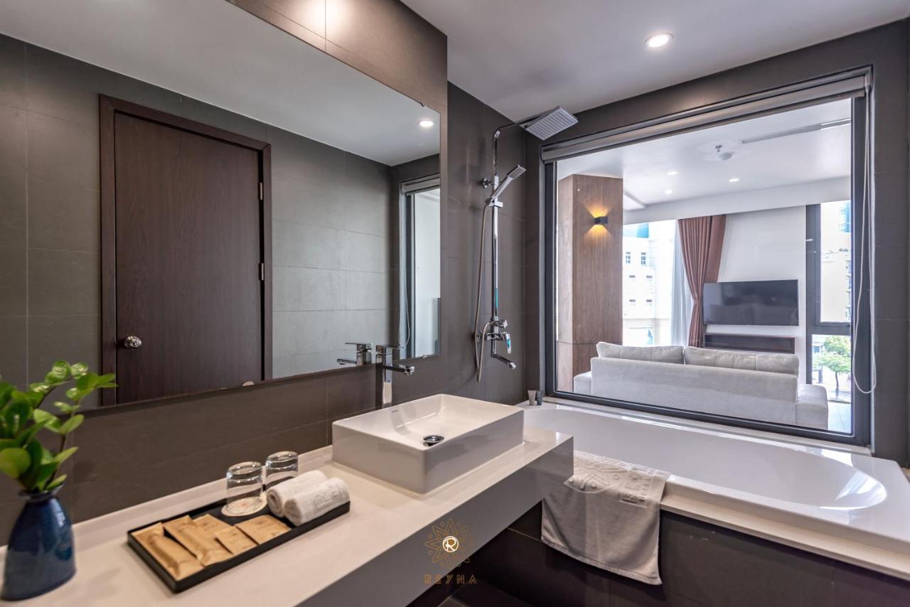 Hotel Reyna & 4*