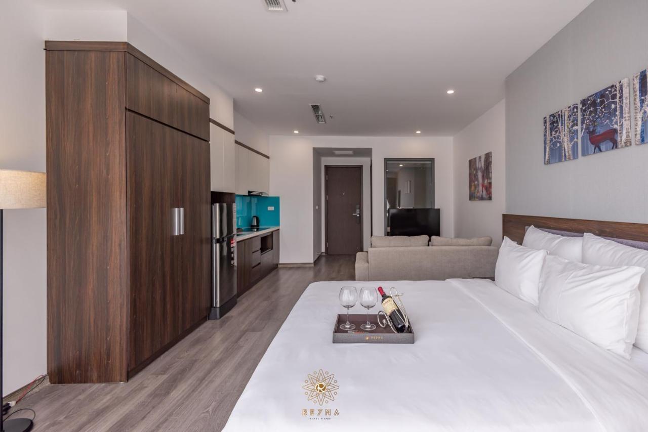 Reyna & Hotel Hanoi